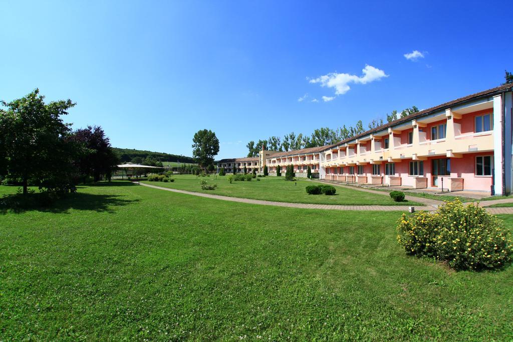 Motel Gilău Exterior photo